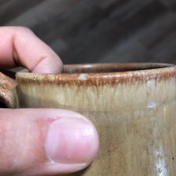 Set of 4 Vintage Handmade Glazed Stoneware Mugs - Picture 4 of 8